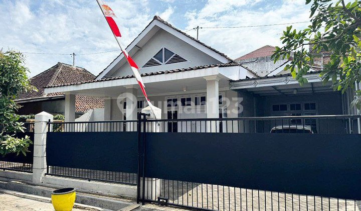 Disewakan Rumah Siap Huni Untuk Hunian Keluarga atau Kantor Di Bunulrejo Blimbing Malang
