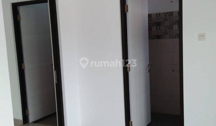 Rumah 2 Lantai Baru Unfurnished SHM di Cikutra, Bandung 2