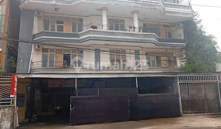4-Storey Building In The Heart of Mks City