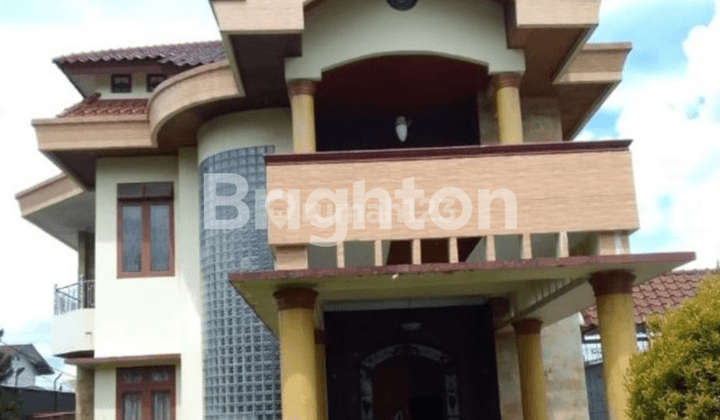 Dijual rumah mewah di Medan Sunggal