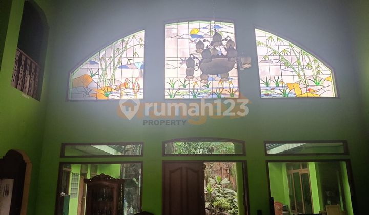 Di Jual Rumah 2 Lantai Dekat Dengan LRT di Jalan Sarinembah