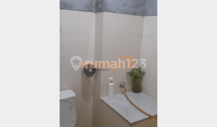 Di Sewakan Ruko 2 Lantai Lokasi Strategis di Kota Wisata Cibubur 2