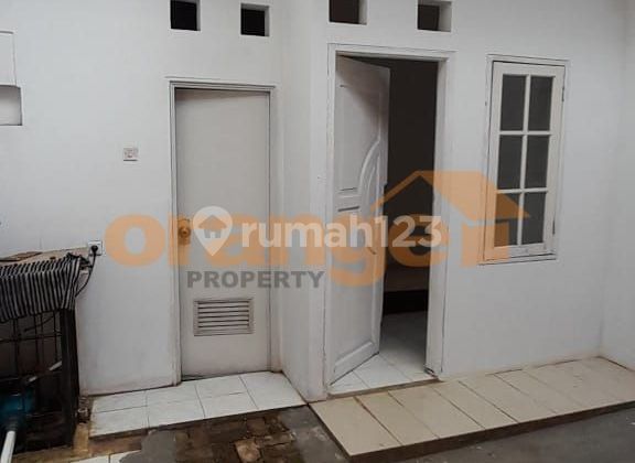 Di Sewakan Rumah 2 Lantai di Legenda Wisata Cibubur Di Sewakan Rumah 2 Lantai di Legenda Wisata Cibubur