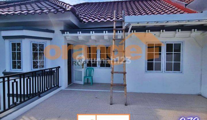 Di Jual Rumah Posisi Depan Taman Sudah Renovasi Di Kota Wisata 2