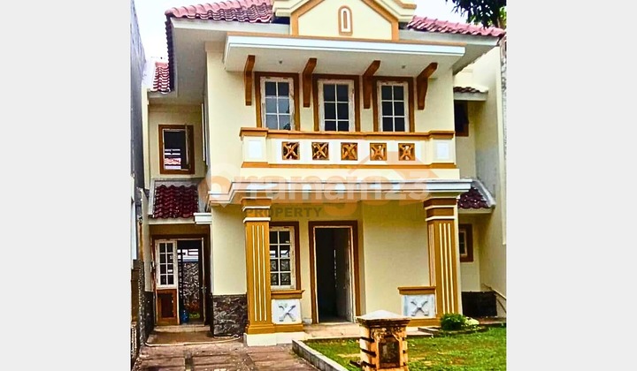 For Sale Renovated House Ready to Occupy in Legenda Wisata Cibubur For Sale Renovated House Ready to Occupy in Legenda Wisata Cibubur