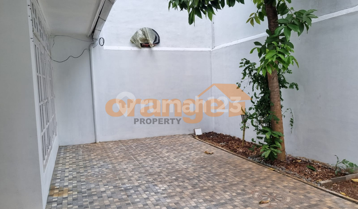 Di Jual Rumah 2 Lantai Siap Huni di Legenda Wisata Cibubur 2