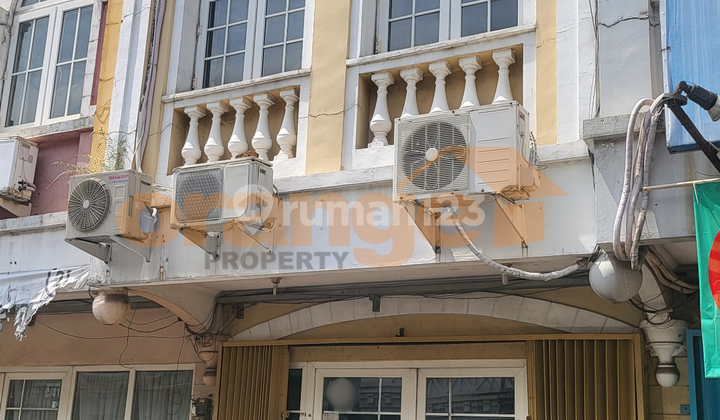 Jual Ruko 2 Lantai Siap Huni Lokasi Bagus di Kota Wisata Cibubur