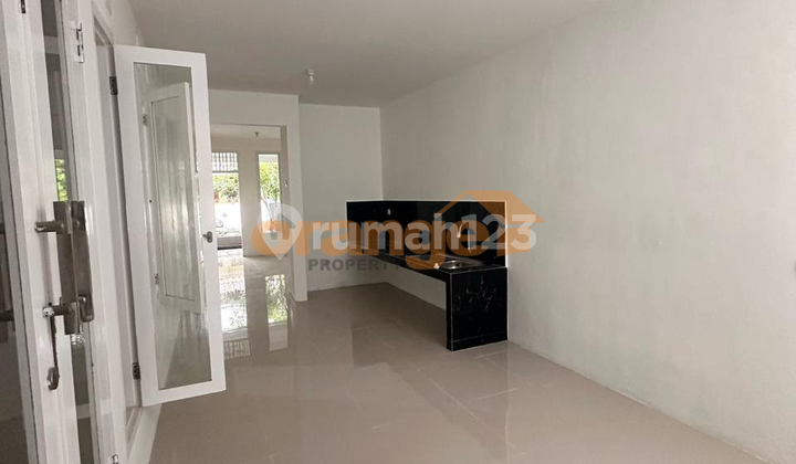 Di Jual Rumah Sudah Renovasi di Limus Pratama Regency Cibubur  2