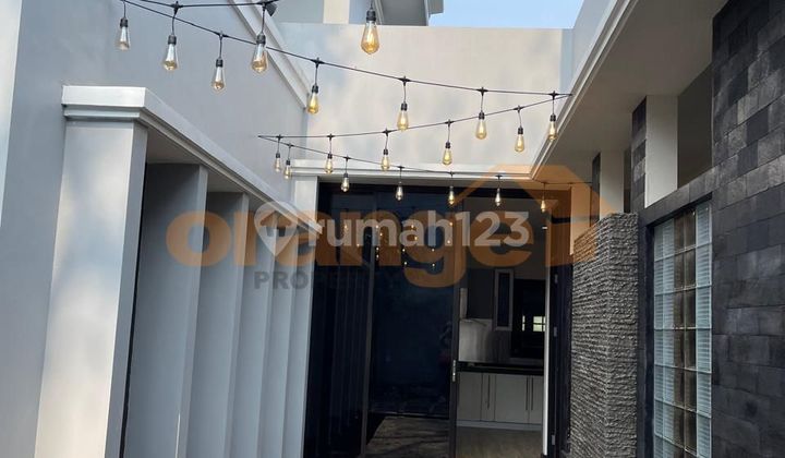 Di Jual Rumah Dengan Desain Mewah Citra Grand Cibubur Di Jual Rumah Dengan Desain Mewah Citra Grand Cibubur