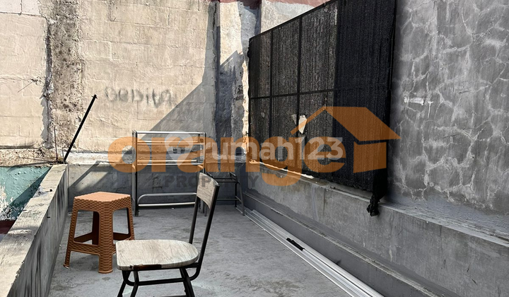 Di Jual Rumah 1.5 Lantai di Limus Pratama Regency Di Jual Rumah 1.5 Lantai di Limus Pratama Regency