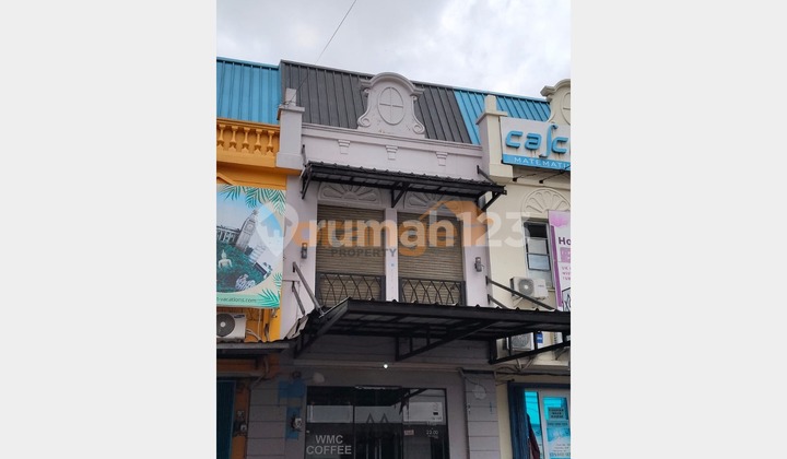 Di Sewakan Ruko 2 Lantai Lokasi Strategis di Kota Wisata Cibubur Di Sewakan Ruko 2 Lantai Lokasi Strategis di Kota Wisata Cibubur