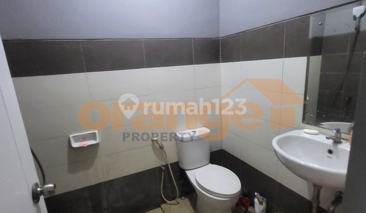 Di Jual Ruko 2 Lantai Cocok buat kantor dan resto Di Kota Wisata