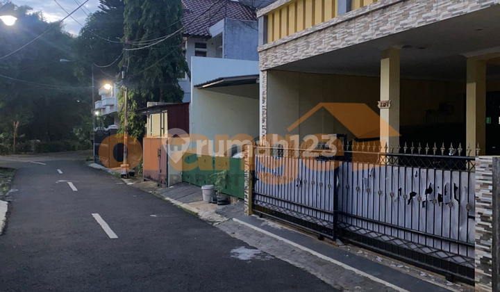 Di Jual Rumah Cantik Siap Huni di Kranggan Jakarta Timur Di Jual Rumah Cantik Siap Huni di Kranggan Jakarta Timur