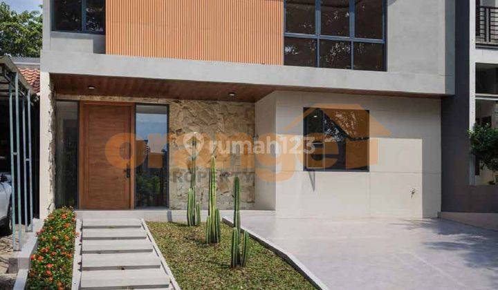 Rumah 2 Lantai Bagus Semi Furnished di Legenda Wisata, Jakarta Timur 1