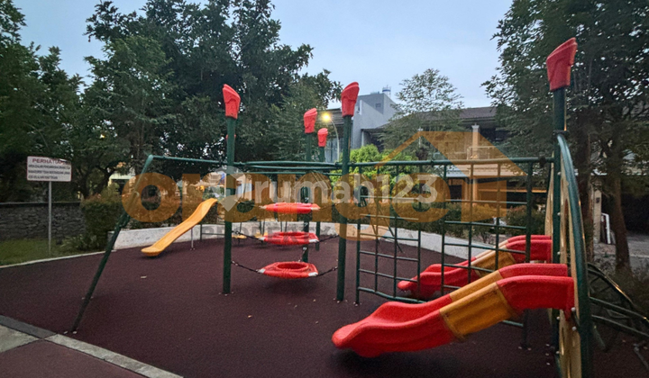 Di Jual Rumah Cantik posisi Hook di Cluster Baru Kota Wisata 2