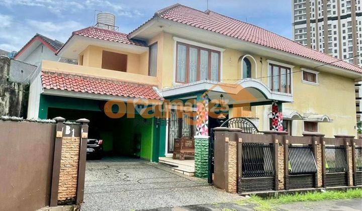 Rumah 2 Lantai SHM di Pejaten, Jakarta Selatan 1