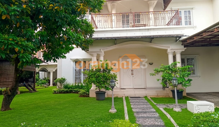 Di Jual Rumah Cantik Posisi Hook Kuldesak di Kota Wisata Cibubur