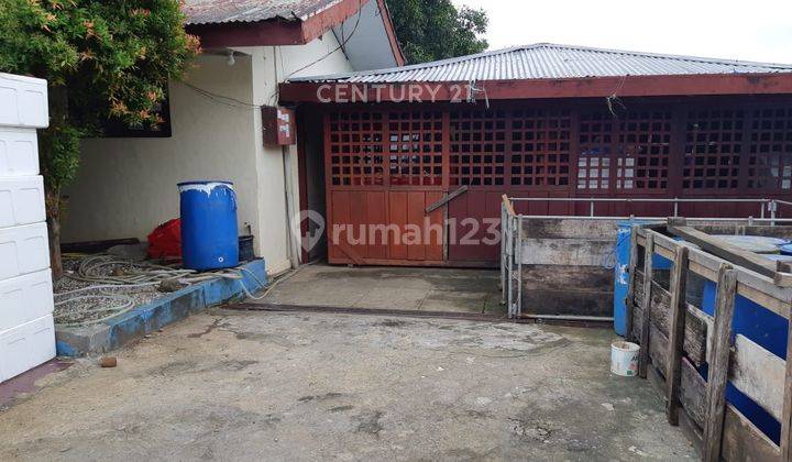 Rumah Tinggal Dekat Pantai Wisata Di Nusaniwe S8525 2