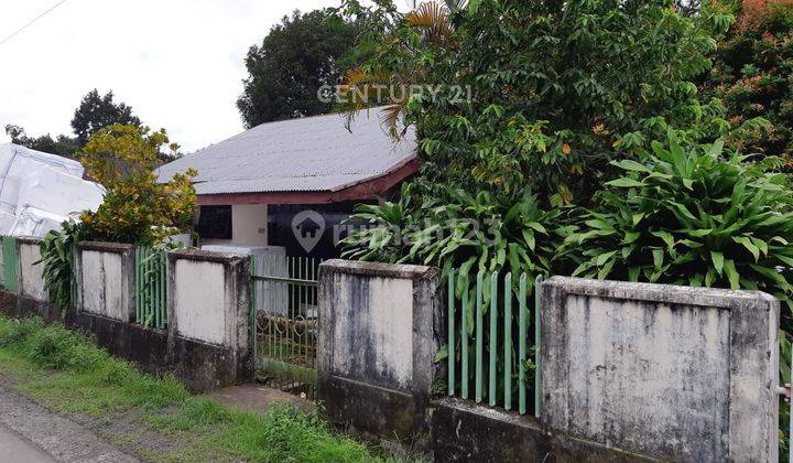 Rumah Tinggal Dekat Pantai Wisata Di Nusaniwe S8525 1