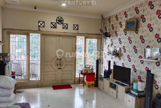 Rumah 2 Lantai Lokasi Strategis Di Tebet Jakarta Selatan 1