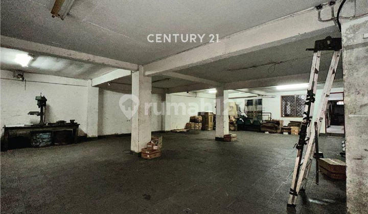 Rumah Usaha Harga Dibawah NJOP Lokasi Strategis di Matraman S9355 Rumah Usaha Harga Dibawah NJOP Lokasi Strategis di Matraman S9355