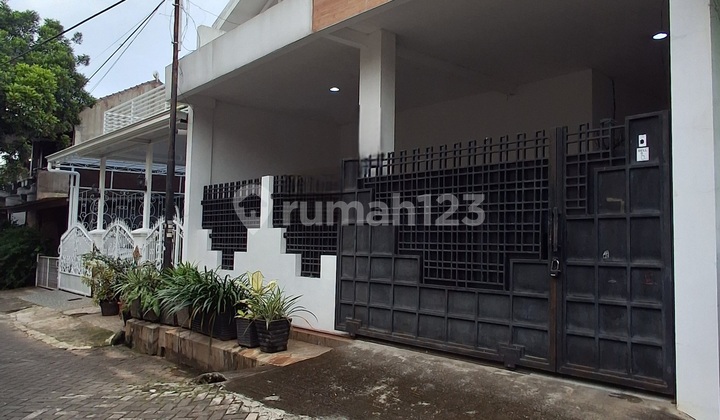 Rumah 2 Lantai Siap Huni di Griya Bintara Jakarta Timur 2