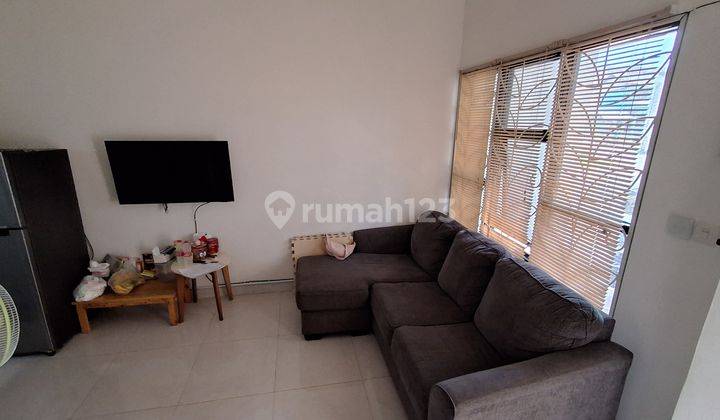 ruang tamu rumah siap huni dan nyaman