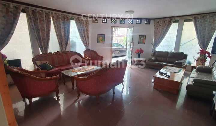 Rumah Cocok Untuk Usaha 2 Lantai Di Kayu Putih S8327