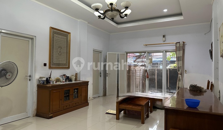 Jual Cepat Rumah Cocok Untuk Kost Di Palmeriam Matraman S8731 Jual Cepat Rumah Cocok Untuk Kost Di Palmeriam Matraman S8731