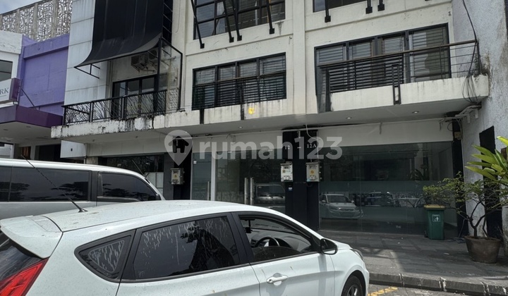 Ruko 3 Lantai Di Sewakan Di Kuta Bali 