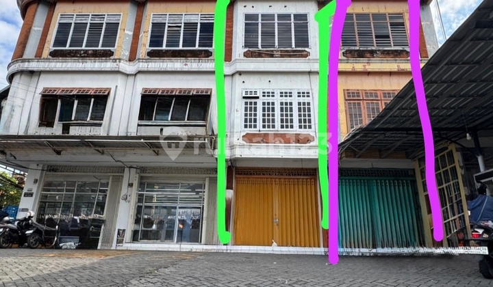 3-Story Shop House for Rent in Kerobokan, Bali 3-Story Shop House for Rent in Kerobokan, Bali
