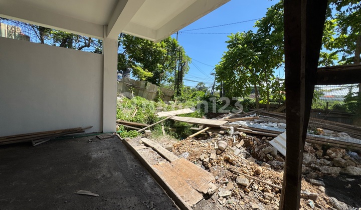 Large New Shophouse for Rent in Jimbaran 2