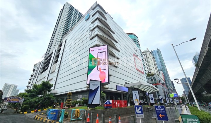 Office in City Center - For Rent at ITC Kuningan, minimum lease 3 years, easy access to anywhere and comfortable.