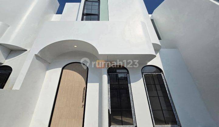 Dijual Rumah di Little Santorini Citra Garden Desain Menarik Dan Sangat Cantik Untuk Hunian  1