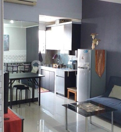 Only Here! Comfortable Apartment, Friendly Price. For Rent: 2BR Apartment in Season City, strategic location.