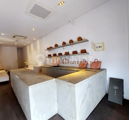 Disewakan Ruko 4 lantai di mauara karang lokasi cocok untuk perkantoran dan restoran sangat strategis di area kuliner Disewakan Ruko 4 lantai di mauara karang lokasi cocok untuk perkantoran dan restoran sangat strategis di area kuliner