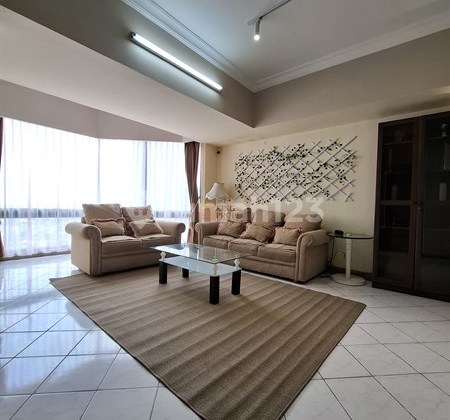 Hunian Modern di Pusat Kota - Nyaman, Aman, dan Eksklusif Di sewakan apartemen 2br condominium taman anggrek residence yang strategis 