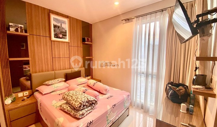Investasi Cerdas, Hunian Berkelas."Dijual Apartmen 3Br di Suite Taman Anggrek Residence Bonus Furnsihed Lokasi Strategis Cocok untuk Hunian dan Investasi