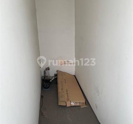 Business Area & High Traffic - Suitable for Offices, Shops, Clinics, Cafés, For Sale 3.5-Storey Shop House in Taman Aries Complex Unfurnished Strategic Location 2