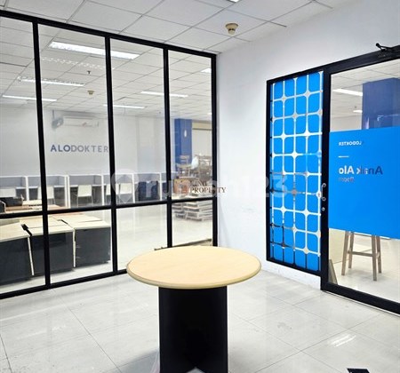 Office in City Center - For Rent at ITC Kuningan, minimum lease 3 years, easy access to anywhere and comfortable.