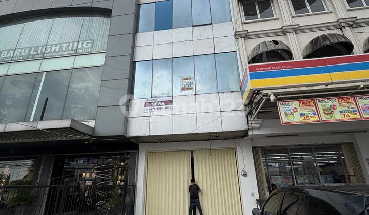 Turun Harga Disewakan Ruko 3,5 Lantai di Jalan Raya Serpong Tangerang Turun Harga Disewakan Ruko 3,5 Lantai di Jalan Raya Serpong Tangerang