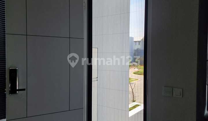 Jual Cepat Rumah Semi Furnished Hadap Selatan Cluster Aether, Green Wich BSD Jual Cepat Rumah Semi Furnished Hadap Selatan Cluster Aether, Green Wich BSD