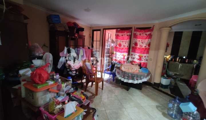 For Sale Royal Serpong Village House (4+1 BR) SHM North Facing 2 Floors 2