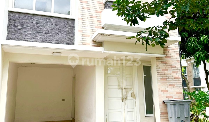 For Sale Neat Hook House in Edison Cluster, Gading Serpong Scientia