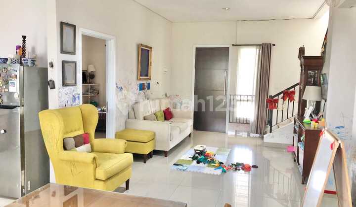Rumah SHM Semi Furnished di The Savia BSD dekat Club House Rumah SHM Semi Furnished di The Savia BSD dekat Club House