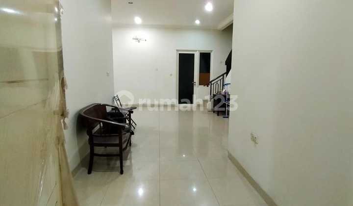 Dijual Rumah Siap Huni Lokasi Aman Dan Nyaman Di Cluster Maxwell Gading Serpong 2