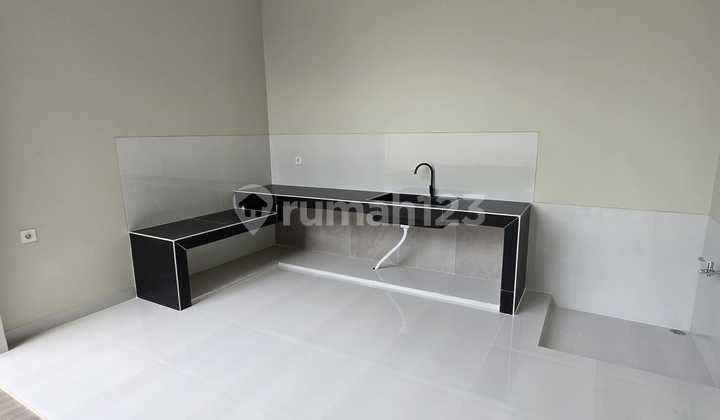 Dijual Rumah Bagus Shm2 Lantai Siap Huni di BSD Puspita Loka, Tangerang 2