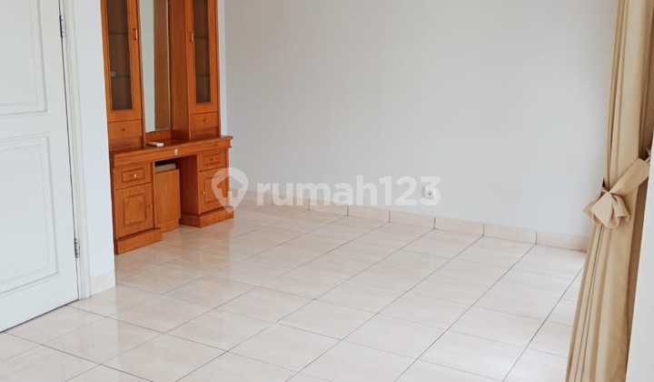 Disewakan Rumah 2 Lantai Semi Furnished BSD The Green Tangerang 2
