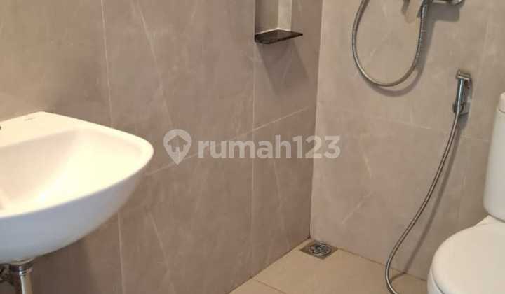 Dijual Rumah Bangunan Baru Siap Huni di Citra Garden Bintaro 2