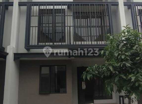 For Sale 3-Story House + Attic Room in Leonora Gading Serpong